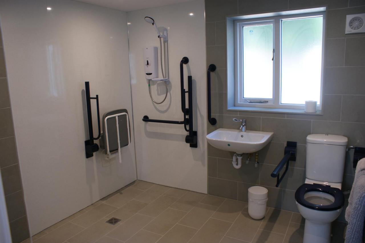 Spacious 4 Bed Family In Parkland Setting Holiday home