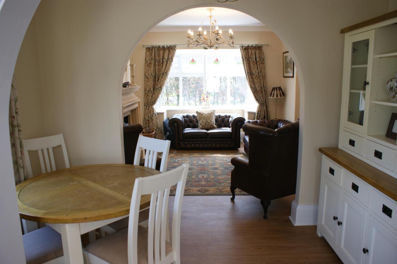 Spacious 4 Bed Family In Parkland Setting