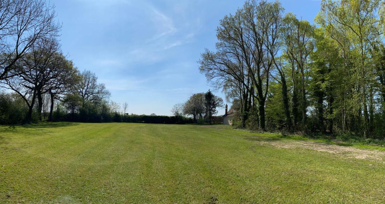 Spacious 4 Bed Family In Parkland Setting